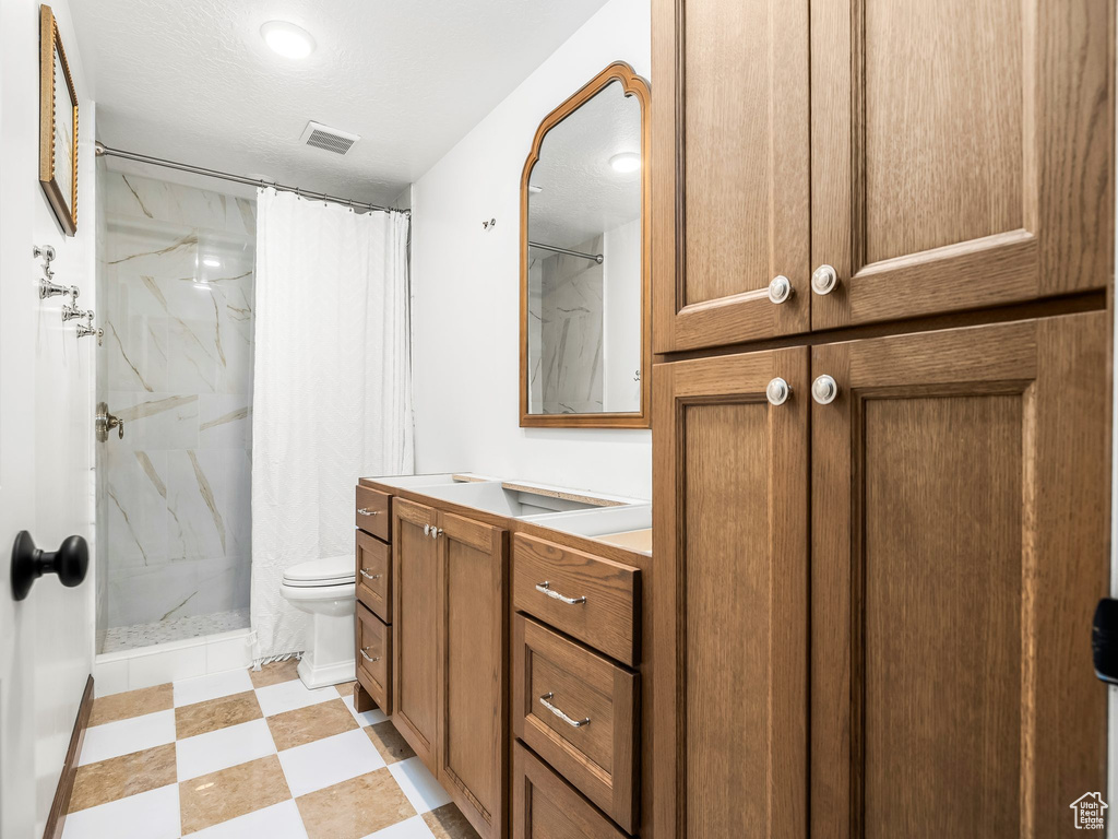 348 W TALONS REACH LN #111 Lindon, UT 84042