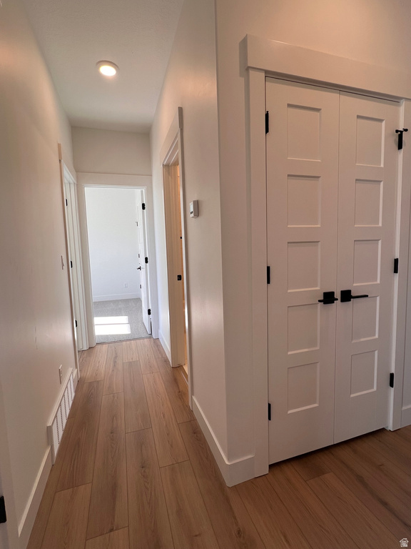 2540 W 2950 N Farr West, UT 84404