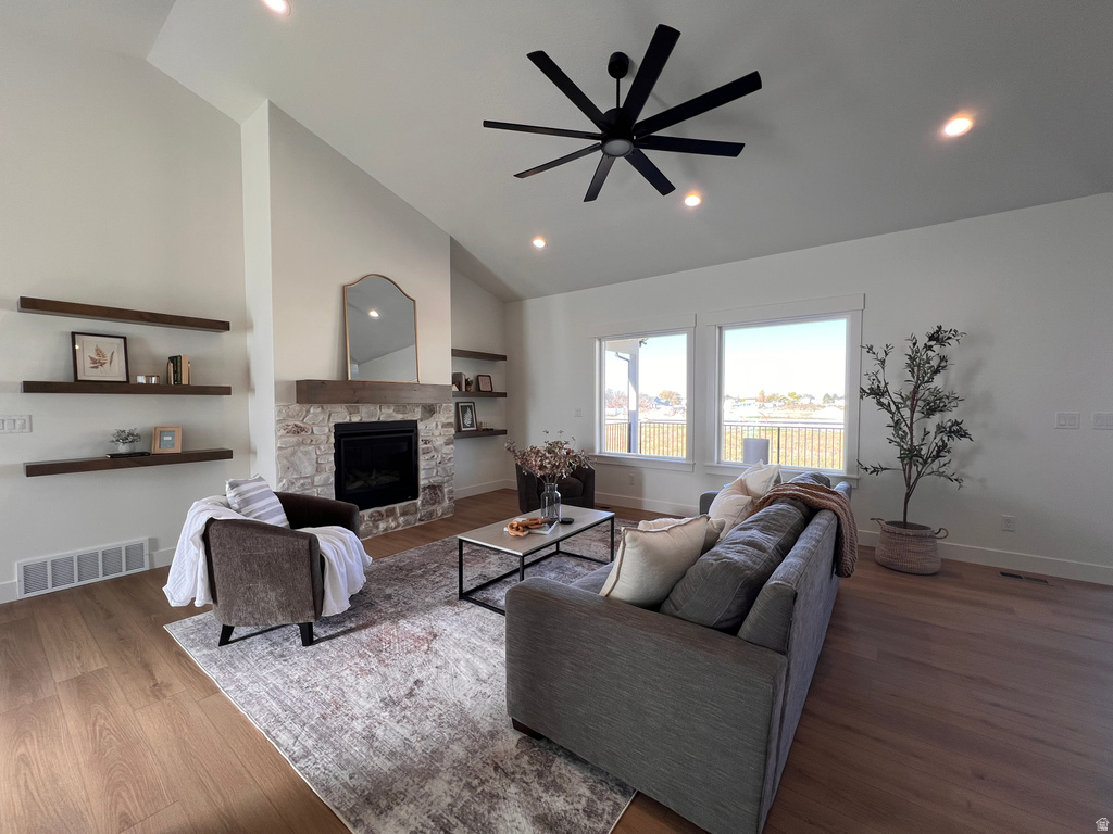 2540 W 2950 N Farr West, UT 84404