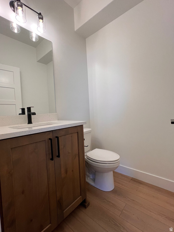 2540 W 2950 N Farr West, UT 84404