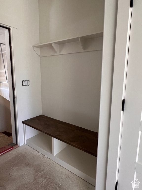 2540 W 2950 N Farr West, UT 84404