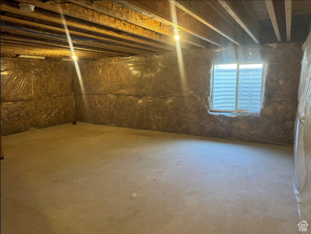 82 E ASHGROVE LN Saratoga Springs, UT 84045