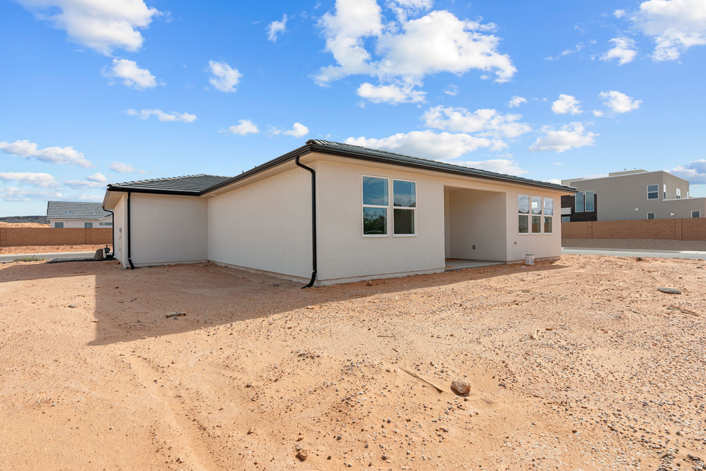 2562 S 3870 W Hurricane, UT 84737