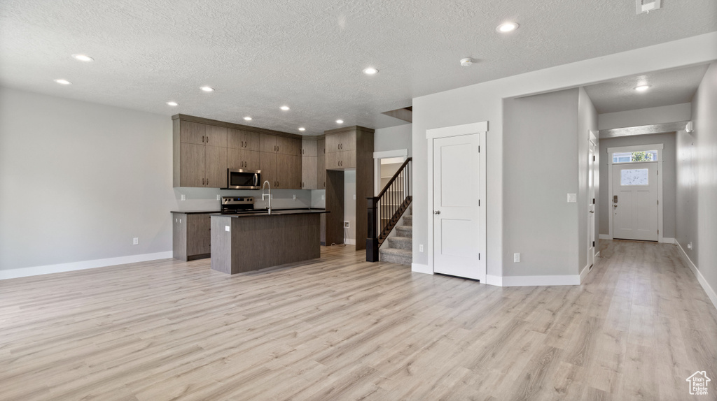 2364 W 1580 S #B Syracuse, UT 84075