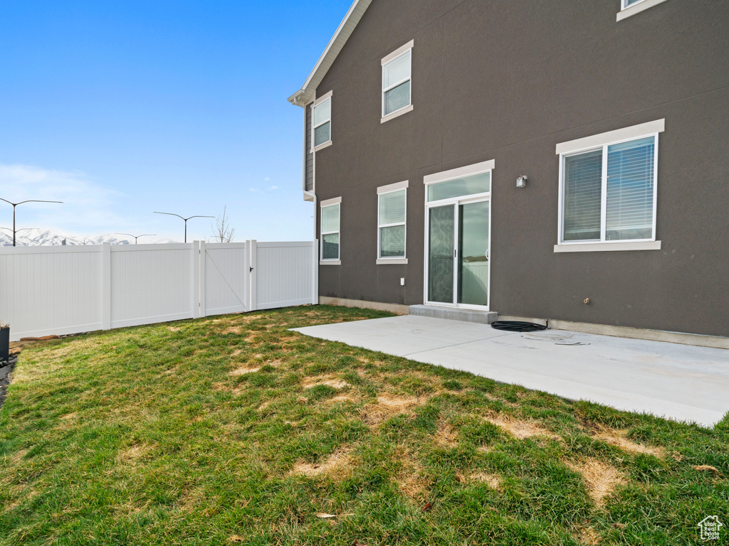 3235 S BURKHILL LN Syracuse, UT 84075
