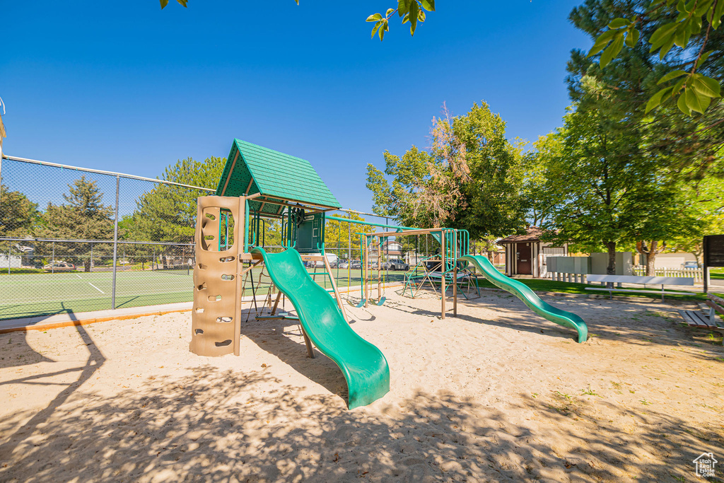 4307 S HAVERFORD CT Taylorsville, UT 84123