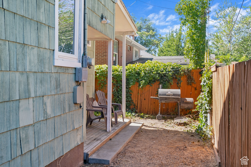 814 S LAKE ST Salt Lake City, UT 84102