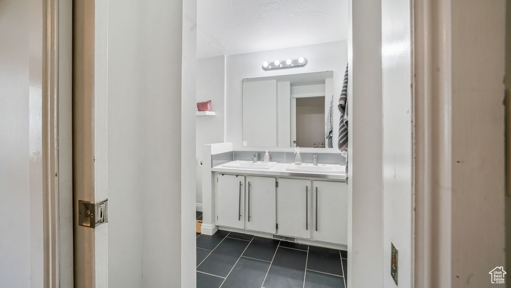 1080 E OAKRIDGE CIR Sandy, UT 84094