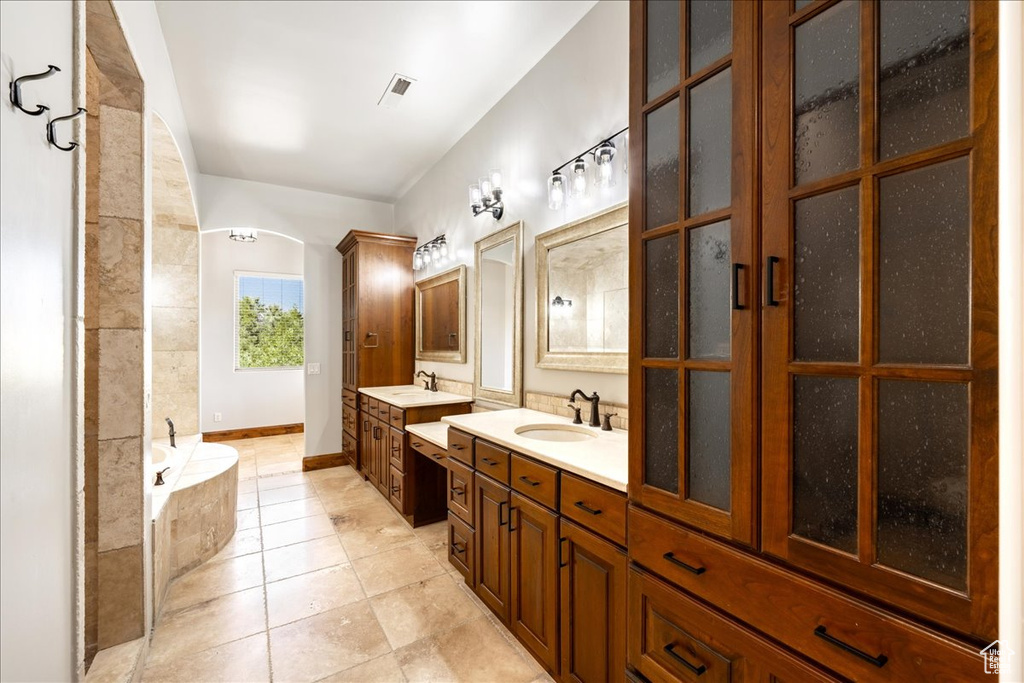 1592 N PARKSTONE RD Washington, UT 84780