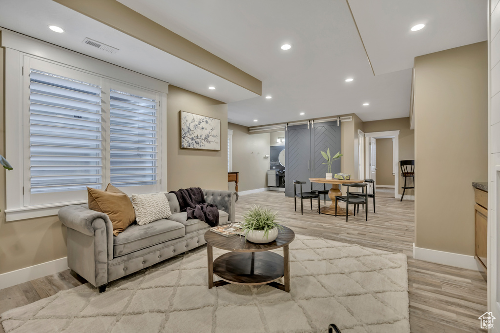 295 W 5650 S Washington Terrace, UT 84405