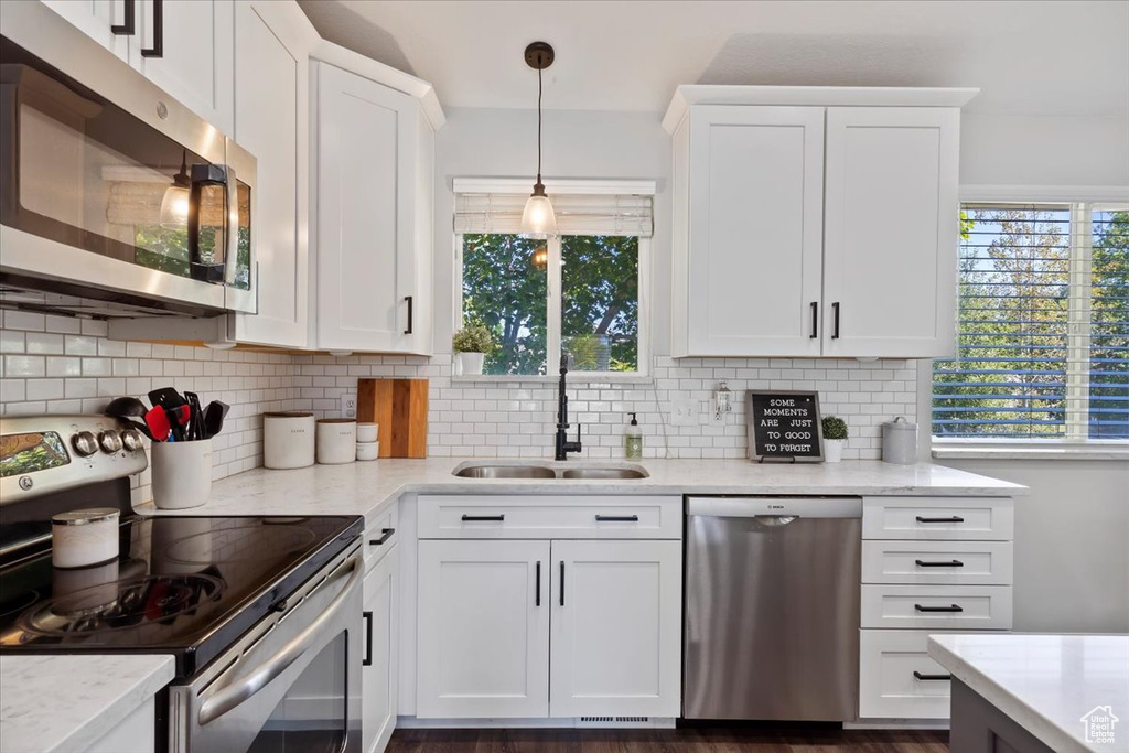 2648 W 4000 S Roy, UT 84067