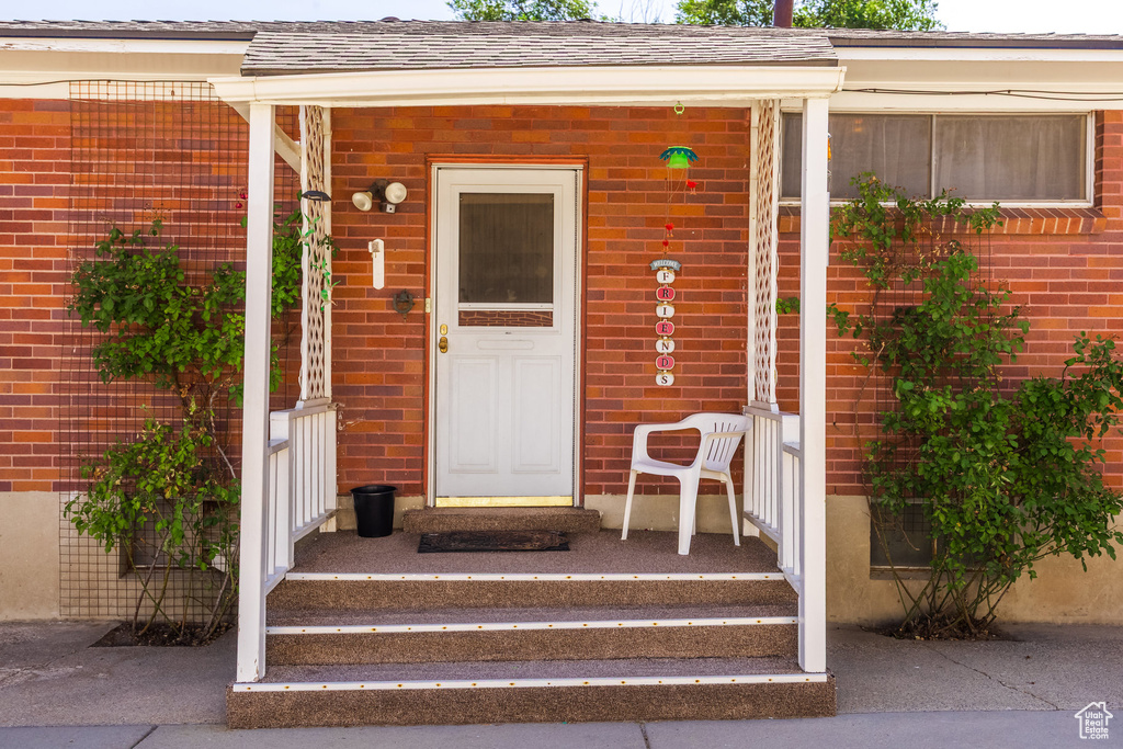 5461 W ELAINE AVE West Valley City, UT 84120