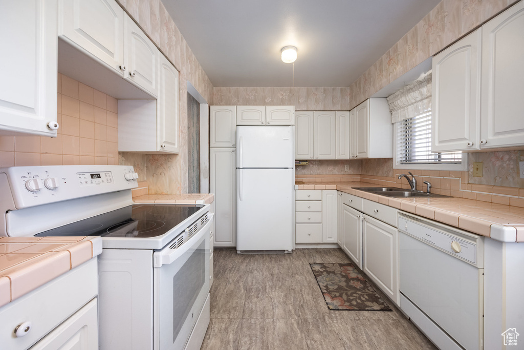 5461 W ELAINE AVE West Valley City, UT 84120