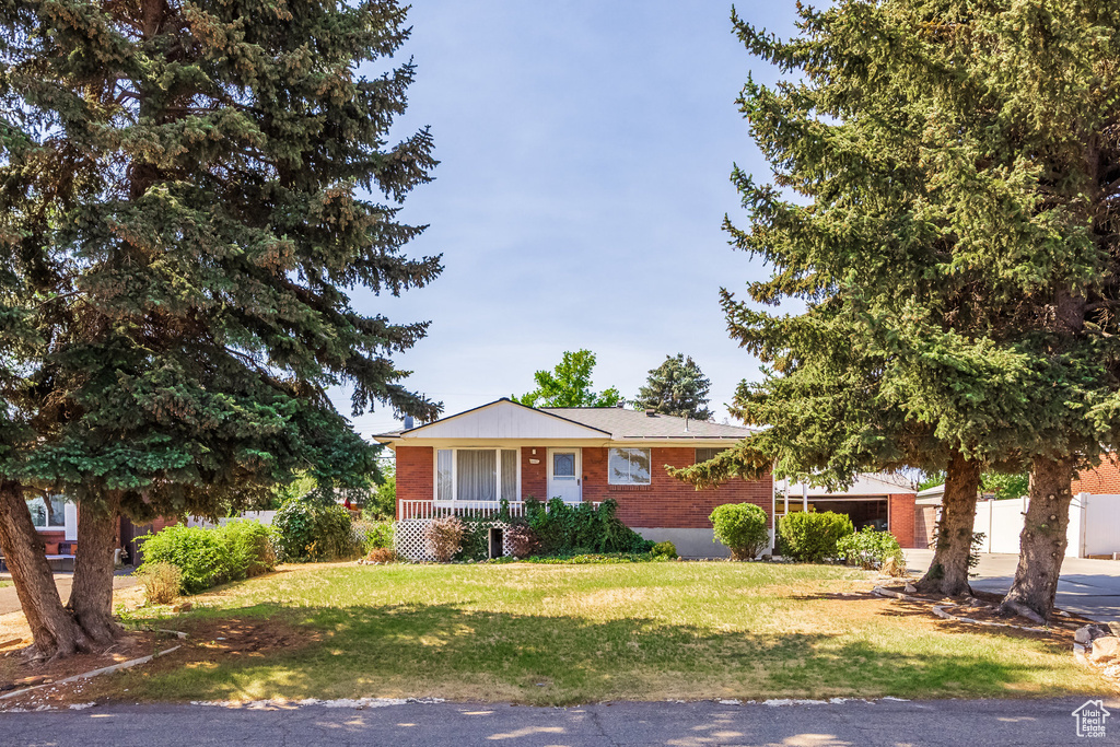 5461 W ELAINE AVE West Valley City, UT 84120