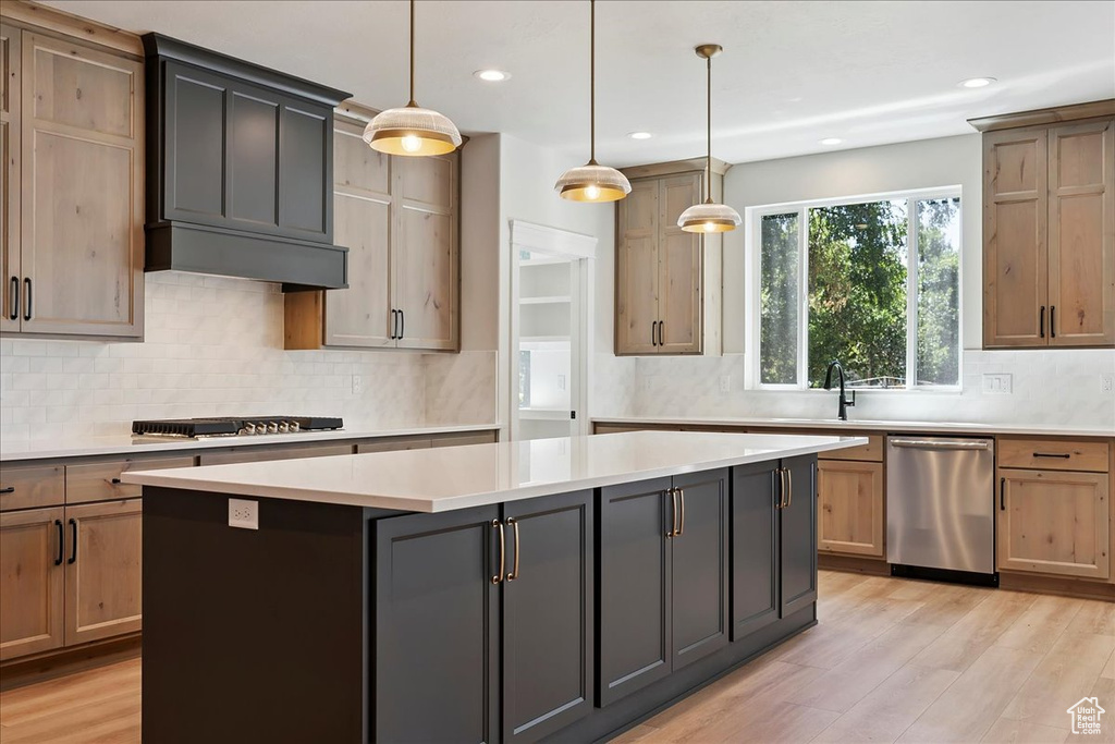 21 N 100 W #3 Farmington, UT 84025
