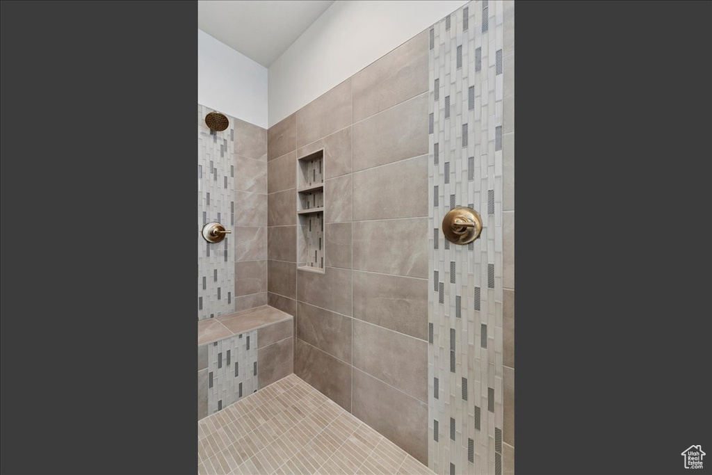 Photo 28 for MLS #2101816 at 21 N 100 West #3