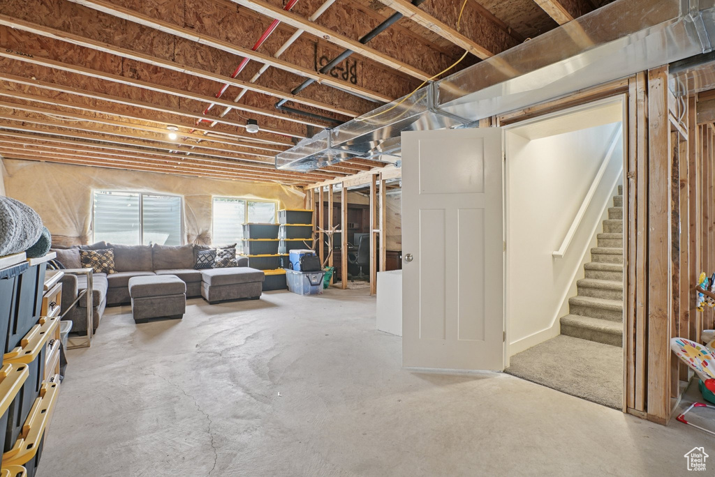 643 E MOUNT PEALE DR Eagle Mountain, UT 84005