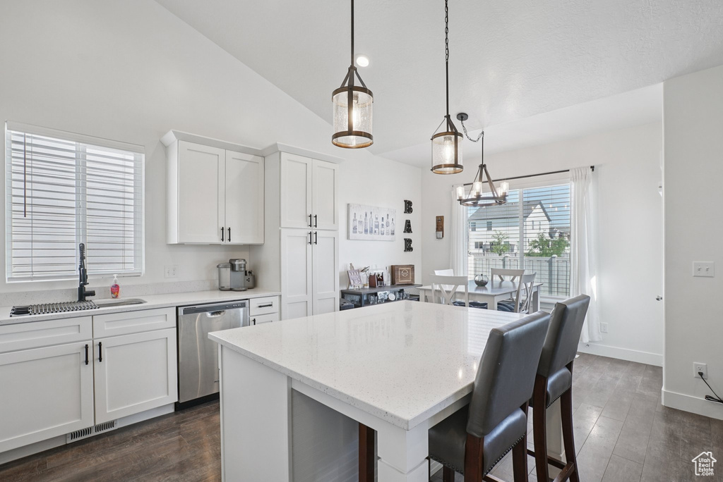 643 E MOUNT PEALE DR Eagle Mountain, UT 84005