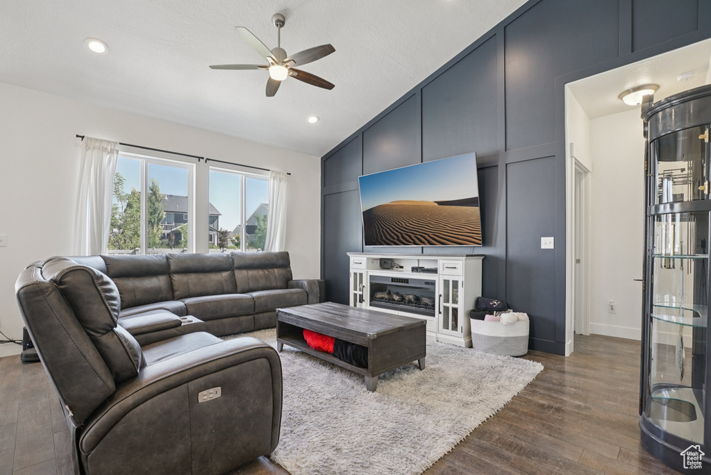 643 E MOUNT PEALE DR Eagle Mountain, UT 84005