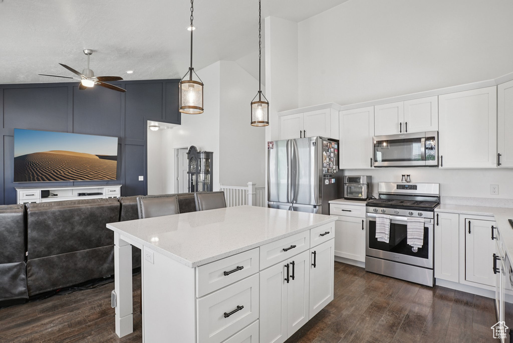 643 E MOUNT PEALE DR Eagle Mountain, UT 84005
