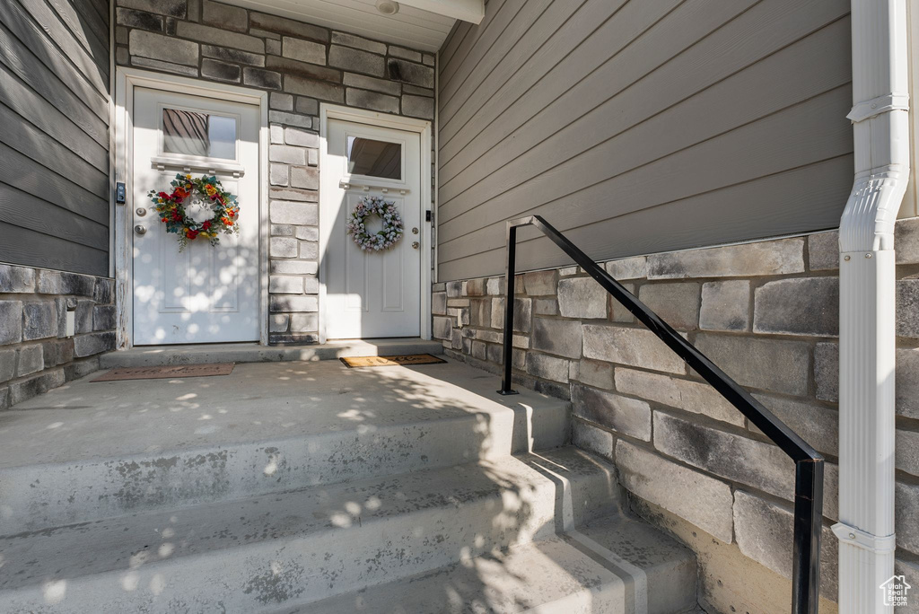 7235 N RED CLOVER WAY Eagle Mountain, UT 84005