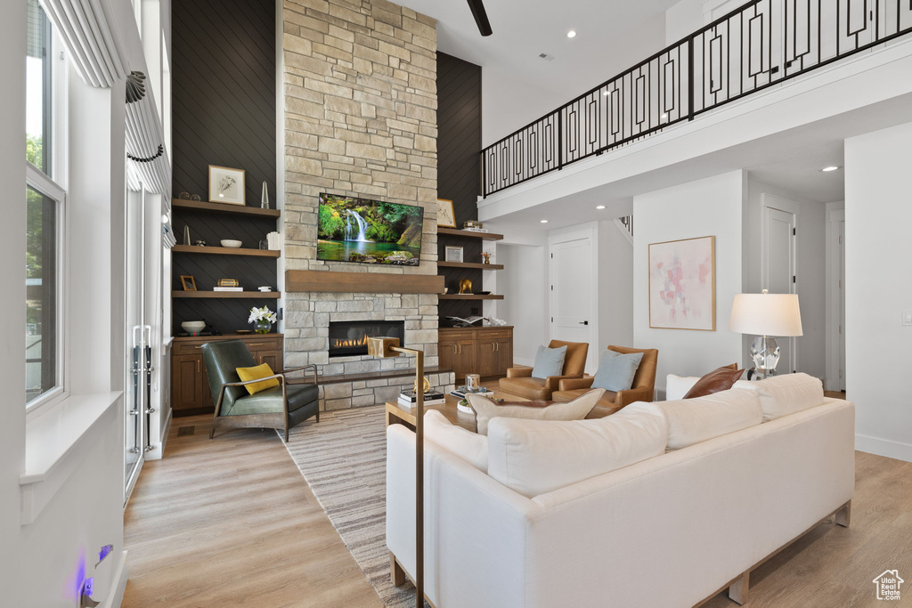 2860 N MANOR CREST LN Layton, UT 84041