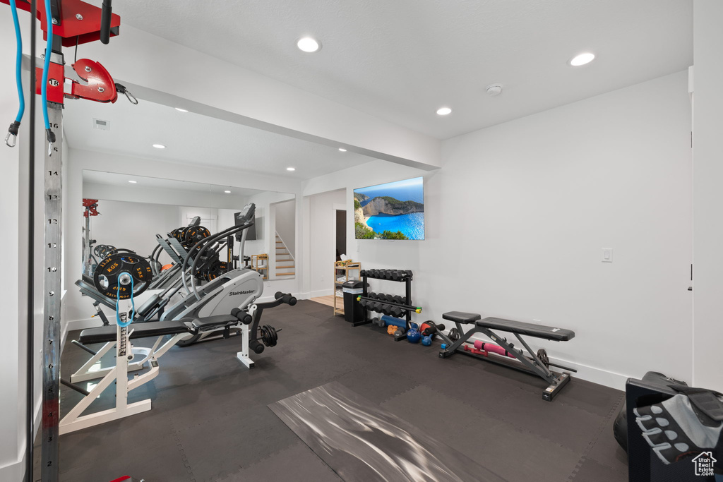 2860 N MANOR CREST LN Layton, UT 84041