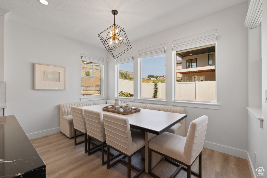 2860 N MANOR CREST LN Layton, UT 84041