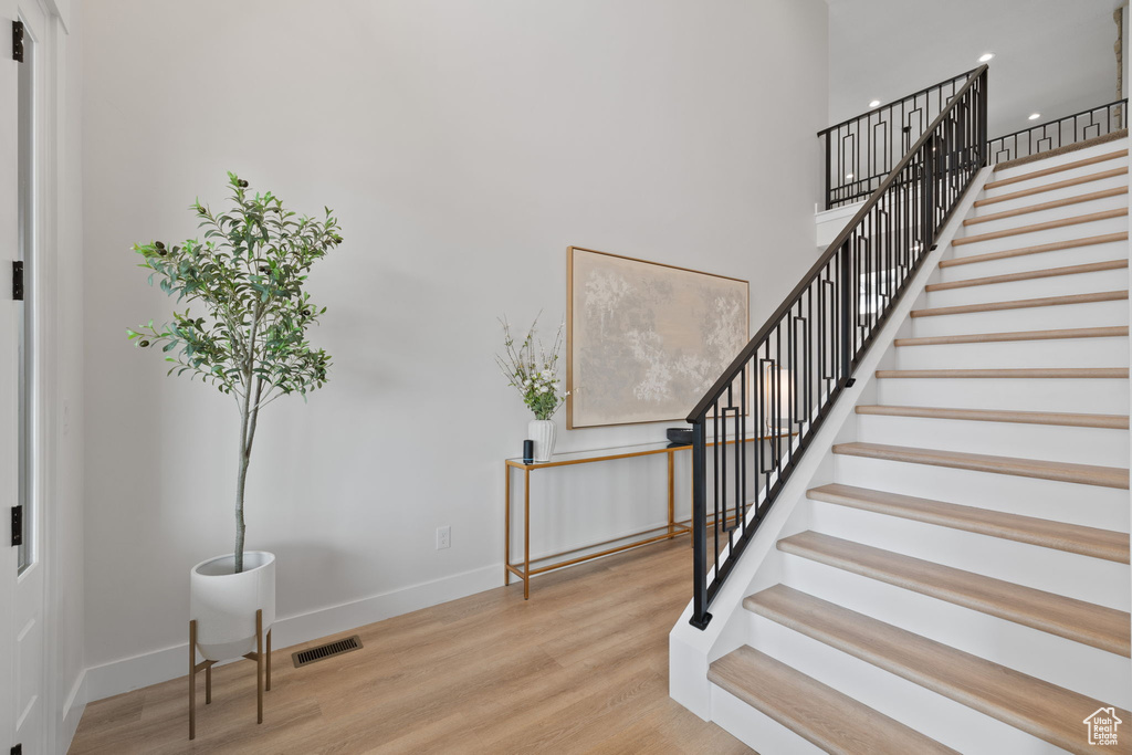 2860 N MANOR CREST LN Layton, UT 84041