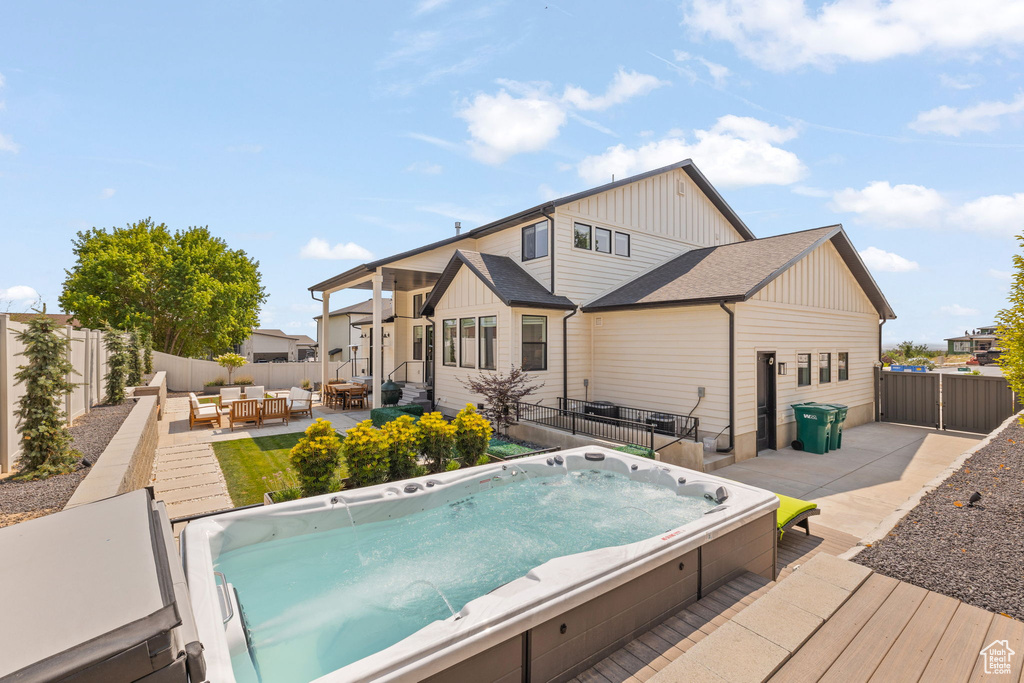 2860 N MANOR CREST LN Layton, UT 84041