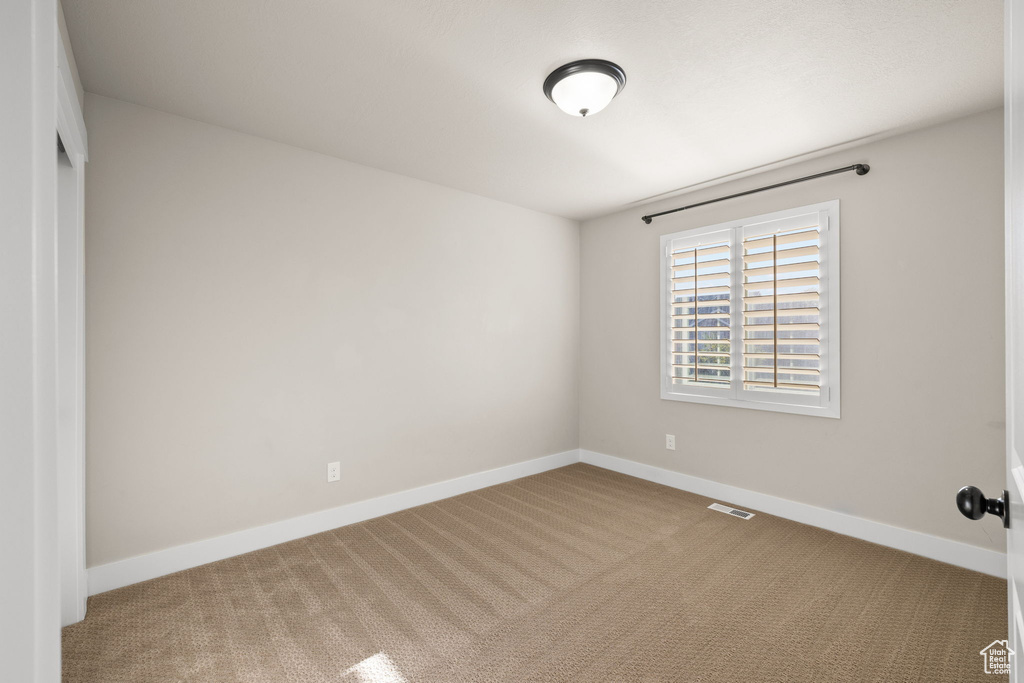 1406 E 5550 S South Ogden, UT 84403