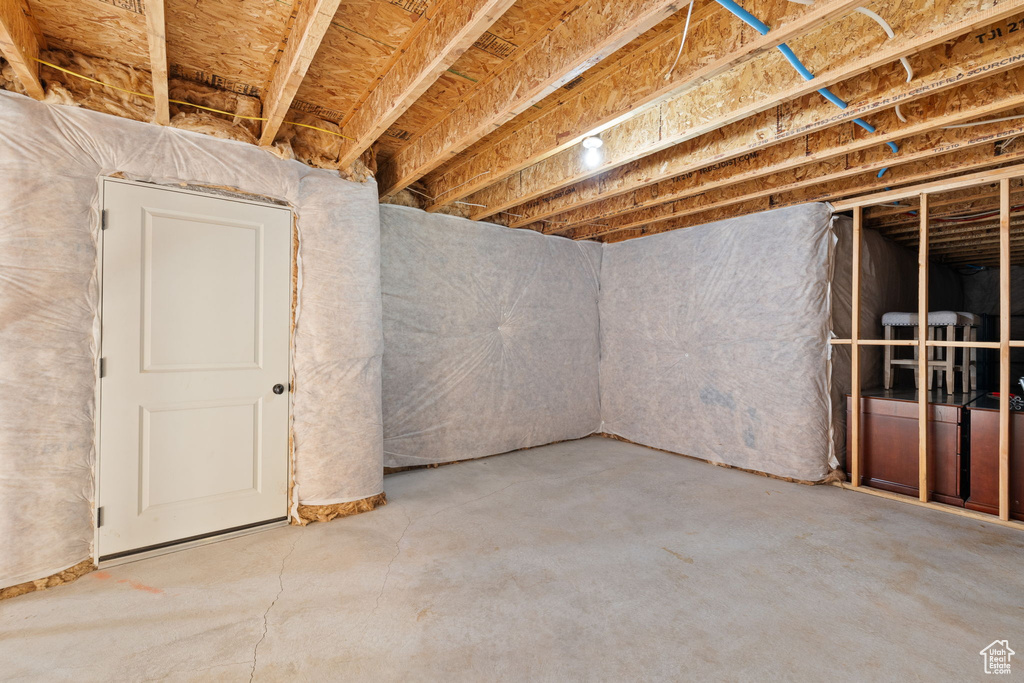 1406 E 5550 S South Ogden, UT 84403