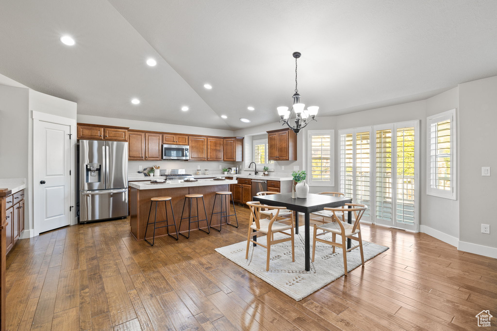 1406 E 5550 S South Ogden, UT 84403