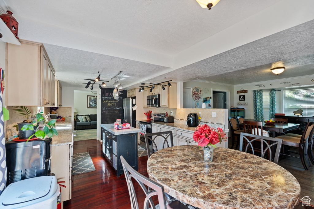 380 N 1000 E Kaysville, UT 84037