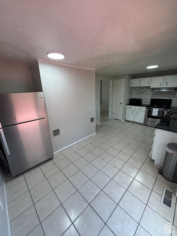4584 S KNIGHTSBRIDGE RD Taylorsville, UT 84129