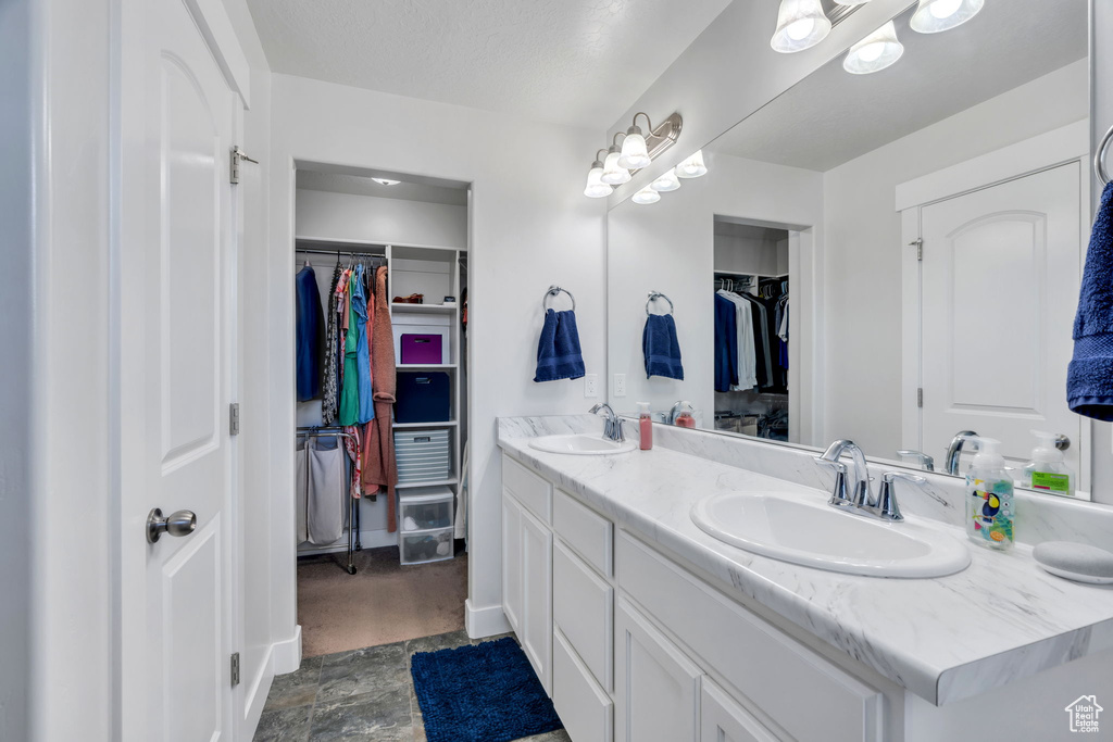 219 W SILVER SPRINGS DR Vineyard, UT 84059