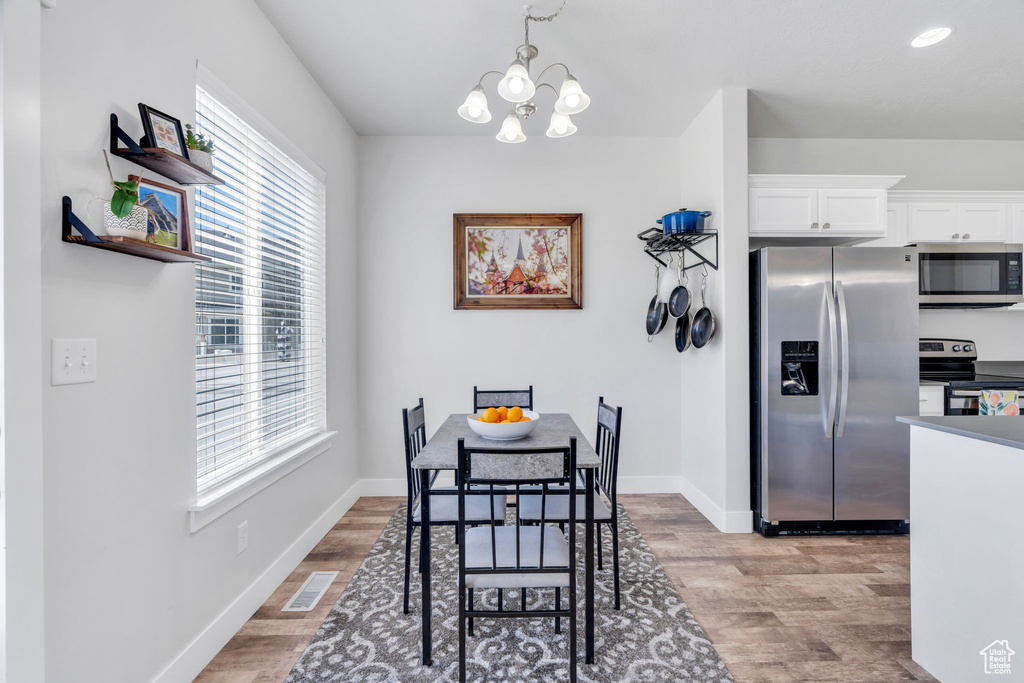 219 W SILVER SPRINGS DR Vineyard, UT 84059