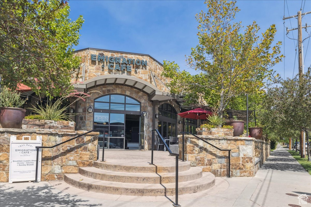 1754 E CORNELL CIR Salt Lake City, UT 84108