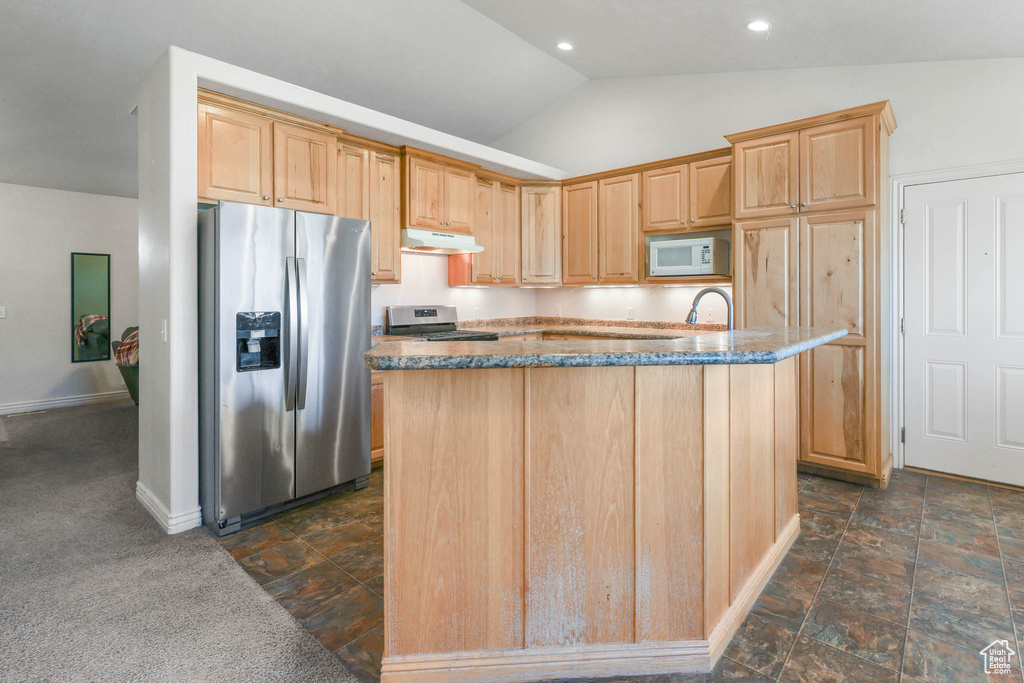 Photo 11 for MLS #2101858 at 2692 W Rim Rock Dr #910