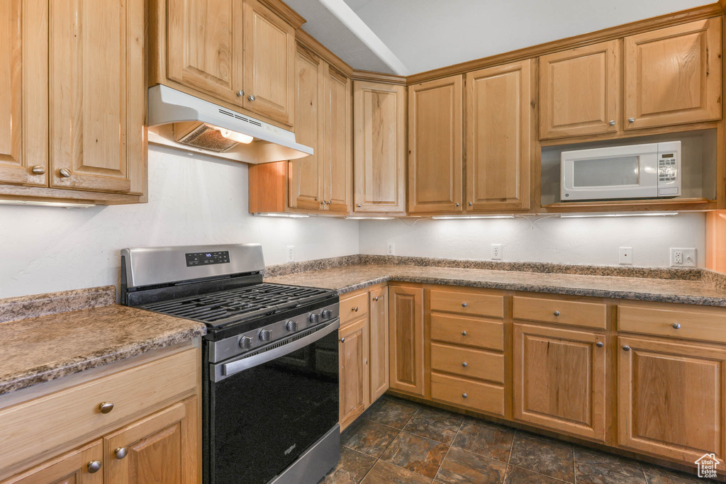Photo 13 for MLS #2101858 at 2692 W Rim Rock Dr #910