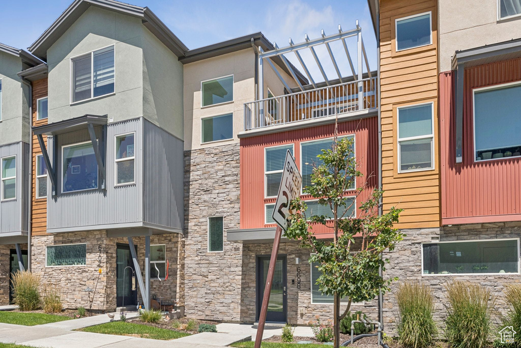 6698 N SILVER CREEK DR Park City, UT 84098