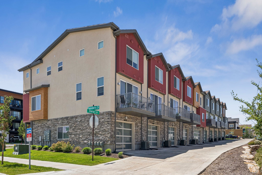 6698 N SILVER CREEK DR Park City, UT 84098