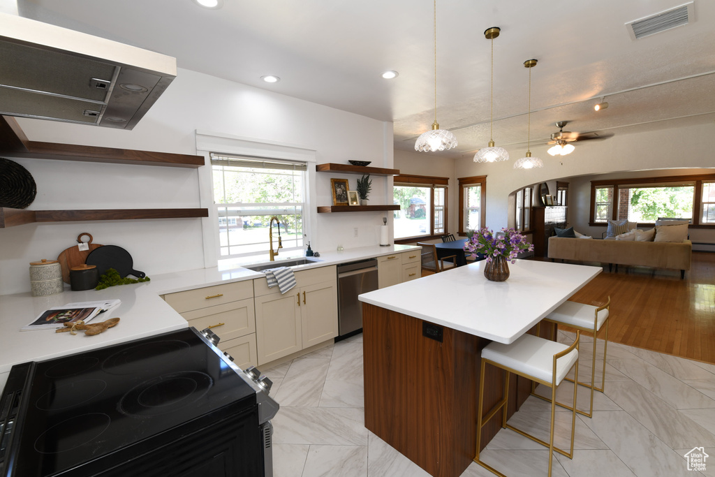 Photo 19 for MLS #2101865 at 2605 Van Buren Ave