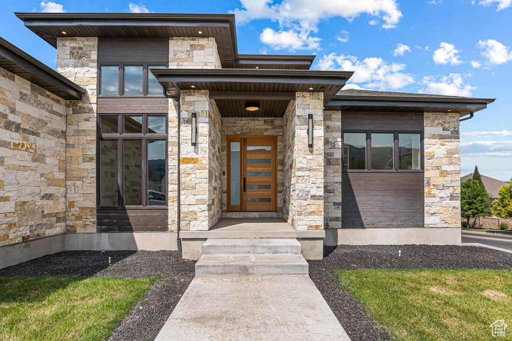 1679 N 2250 W Provo, UT 84604