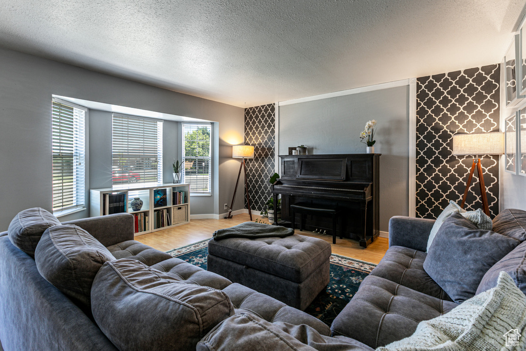 2063 W CHATEAU AVE. Taylorsville, UT 84129