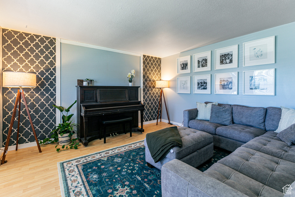 2063 W CHATEAU AVE. Taylorsville, UT 84129