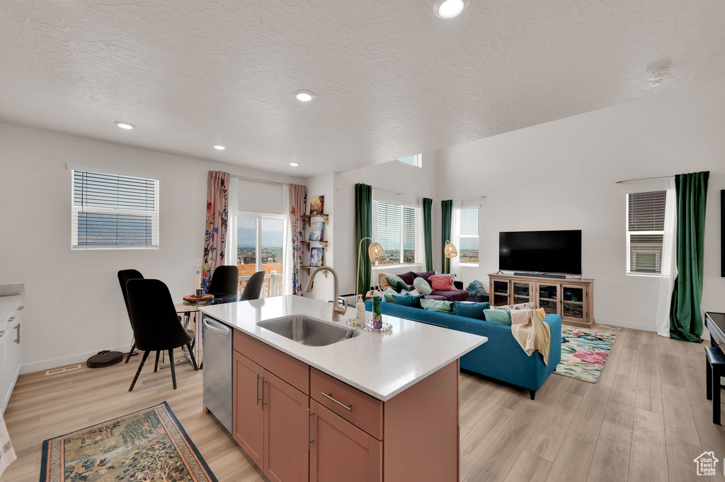 2038 N RED YEARLING DR Saratoga Springs, UT 84045