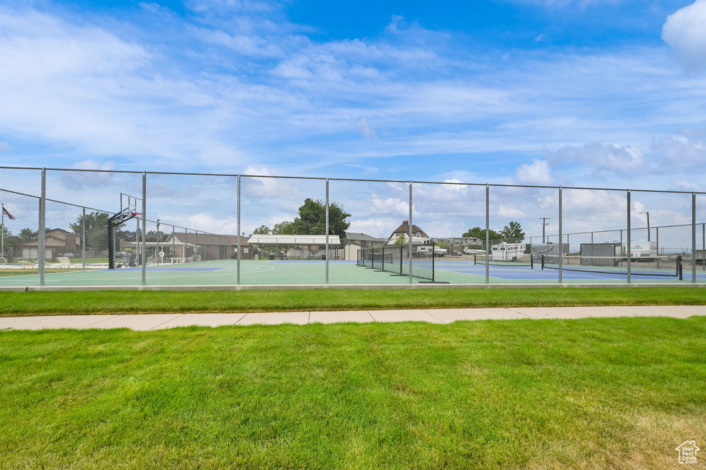 1681 W 4450 S Roy, UT 84067