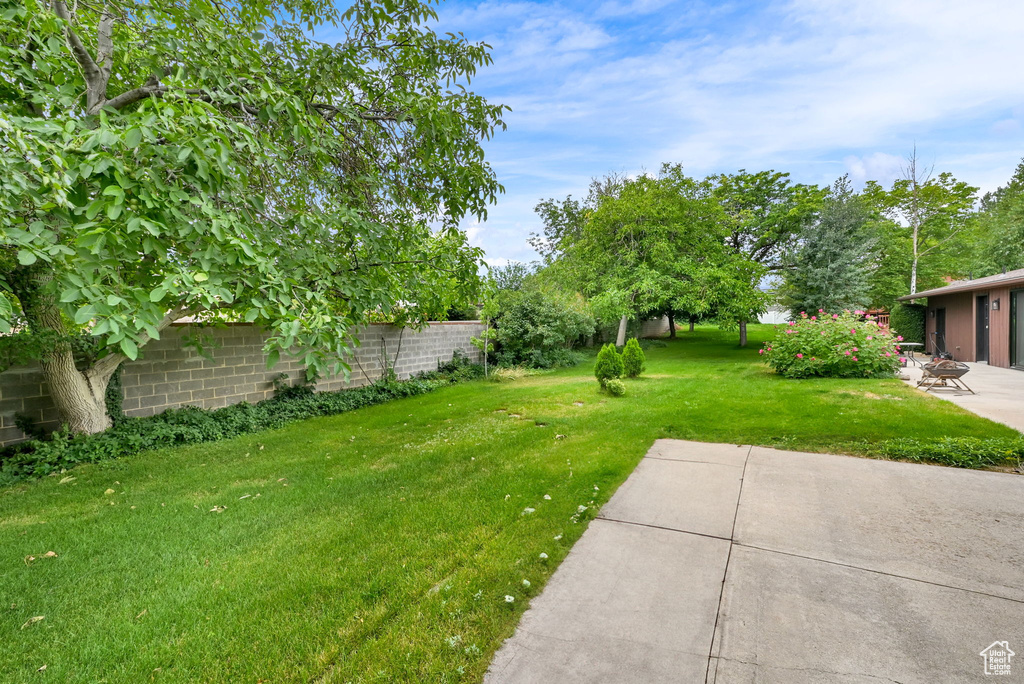 1681 W 4450 S Roy, UT 84067