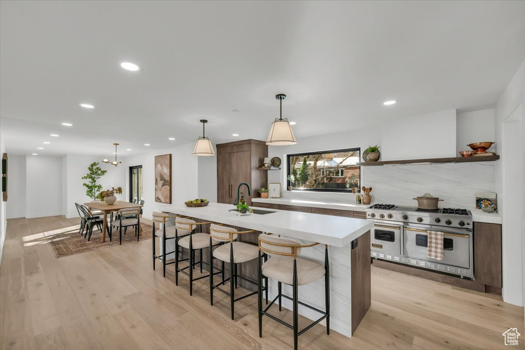 2898 E OAKHURST DR Salt Lake City, UT 84108
